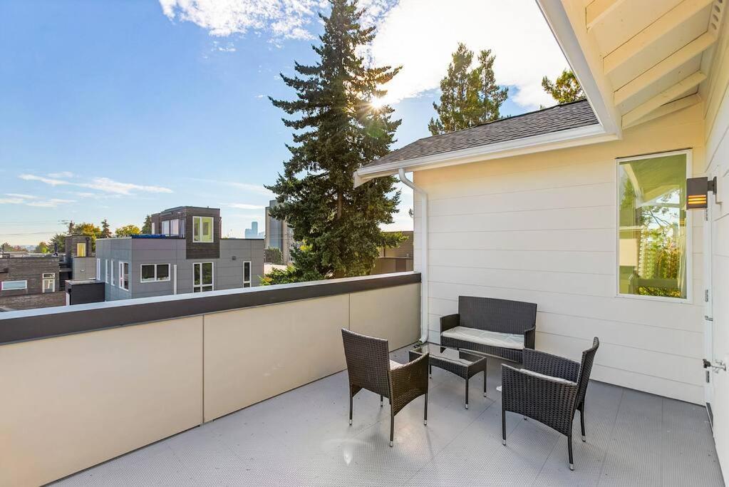 Vermithor'S Bronze Ember Sweet Suite Seattle Zewnętrze zdjęcie