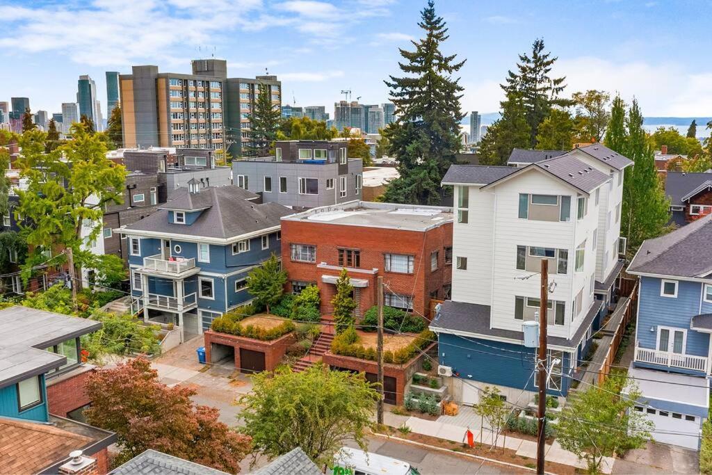 Vermithor'S Bronze Ember Sweet Suite Seattle Zewnętrze zdjęcie